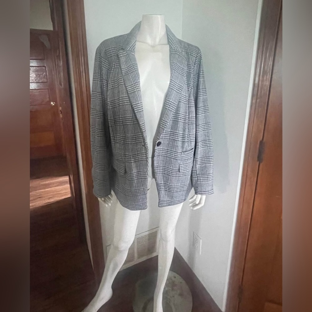 Torrid Black and White Checkered Blazer